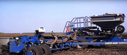 Testare semanatoare KINZE 4800 in Ucraina